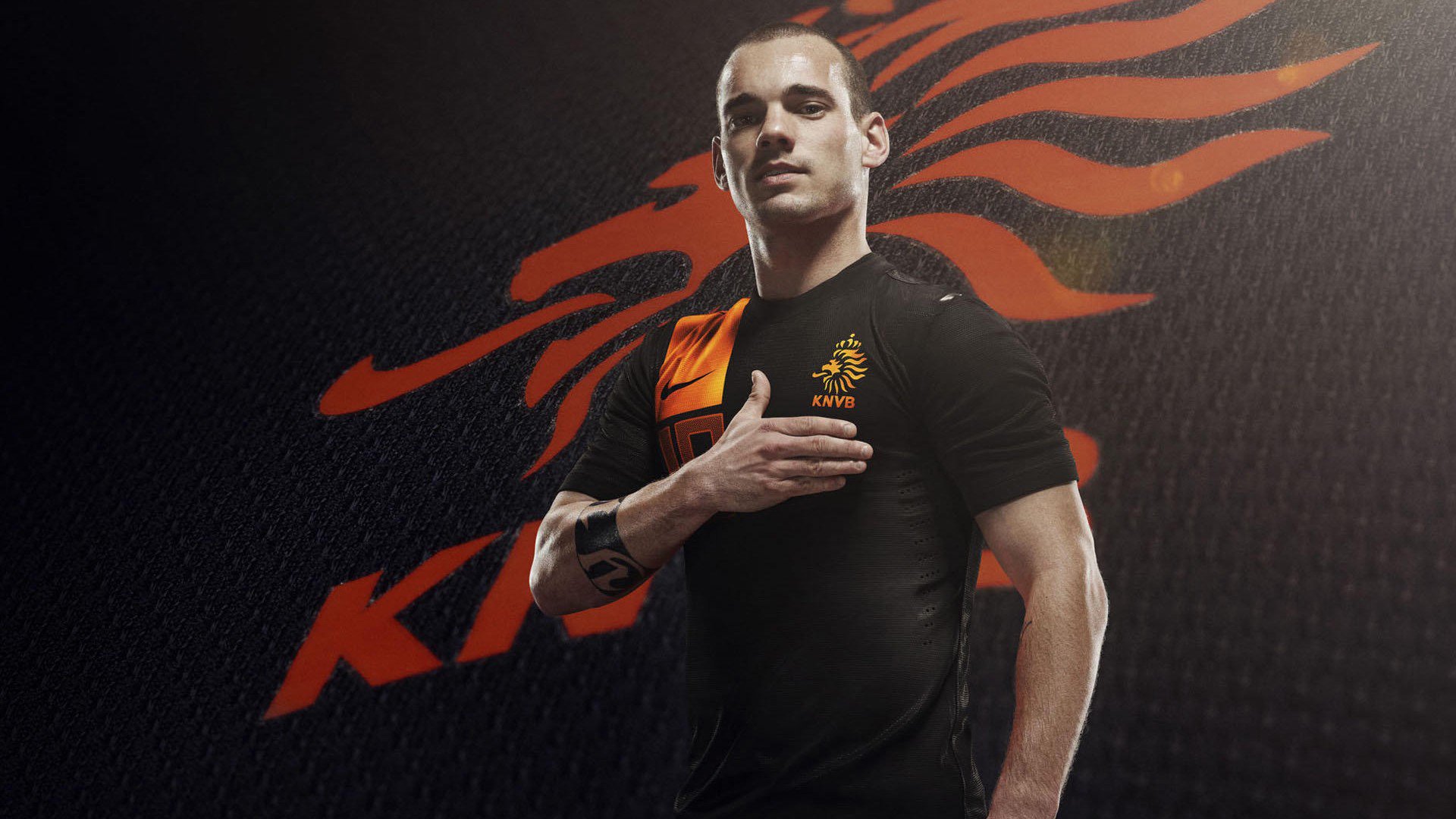 莱万多夫斯基重返赛场,险胜首场状态出色,中国队观众沸腾!赢得满堂喝彩